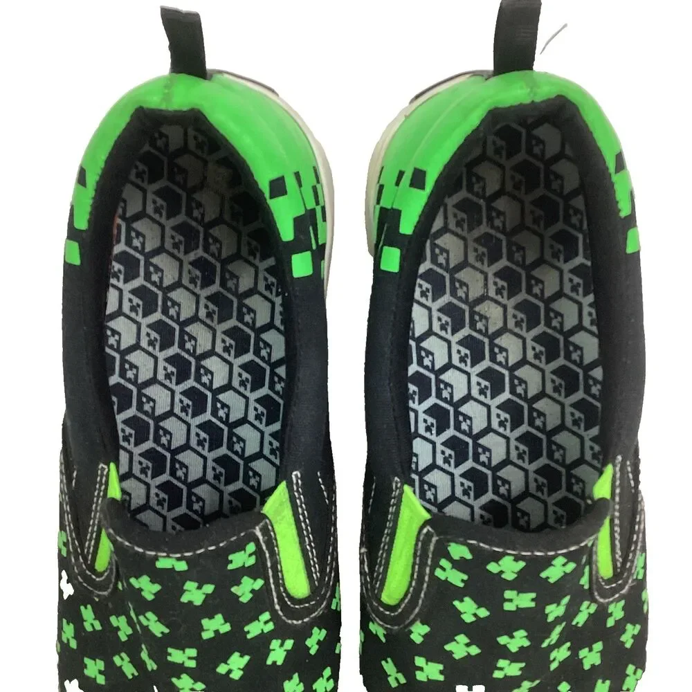 Mojang Minecraft Creeper Shoes - Men's Sz 6 - Black & Green - Low Sneakers